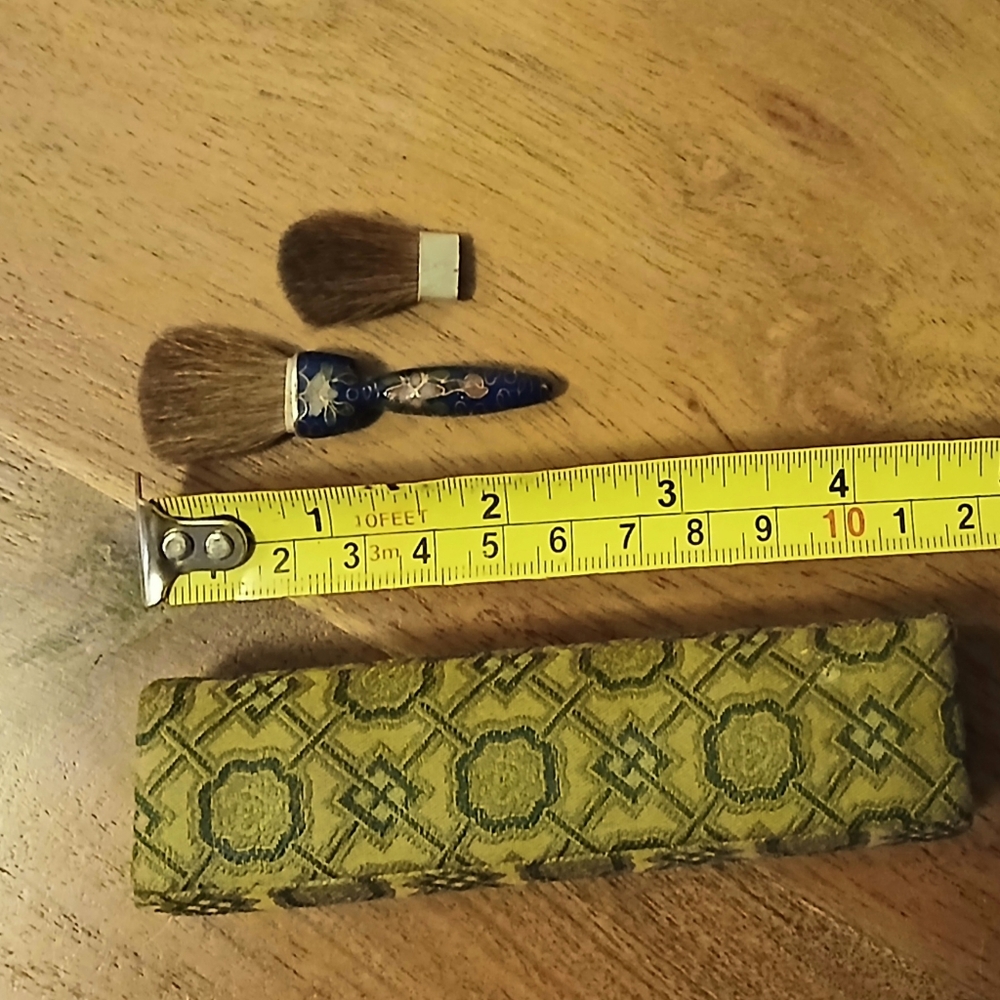 Vintage Makeup Brush Set with Case